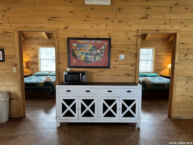 110 Red Wright Rd Leakey, TX 78873