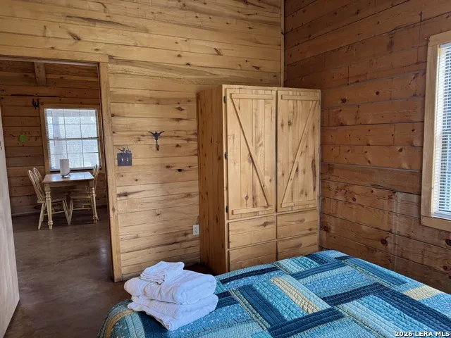 110 Red Wright Rd Leakey, TX 78873