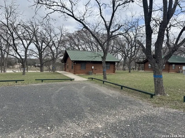 110 Red Wright Rd Leakey, TX 78873