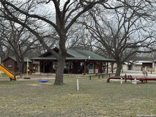 110 Red Wright Rd Leakey, TX 78873