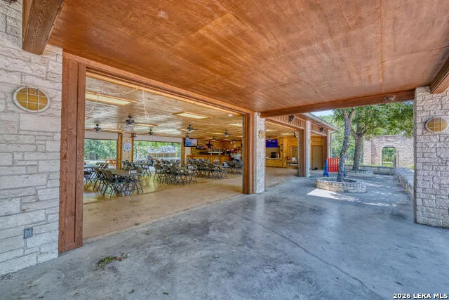 110 Red Wright Rd Leakey, TX 78873