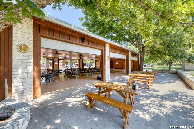 110 Red Wright Rd Leakey, TX 78873