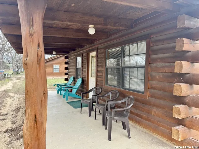 110 Red Wright Rd Leakey, TX 78873