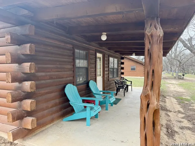 110 Red Wright Rd Leakey, TX 78873