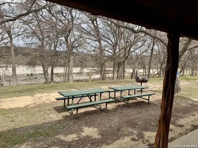 110 Red Wright Rd Leakey, TX 78873