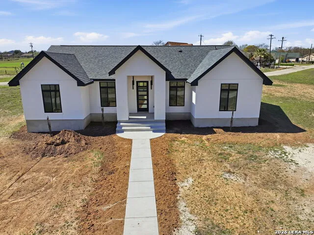 340 Spring Creek Bandera, TX 78003