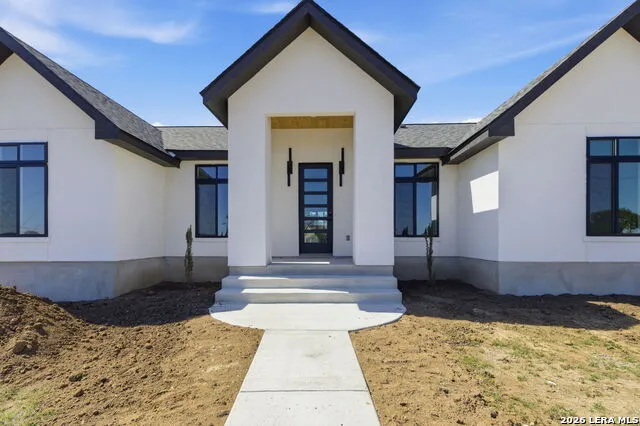 340 Spring Creek Bandera, TX 78003