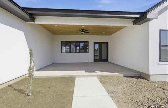 340 Spring Creek Bandera, TX 78003