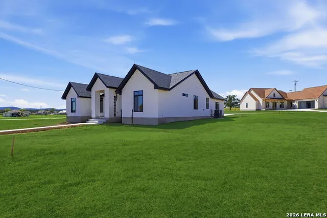 340 Spring Creek Bandera, TX 78003