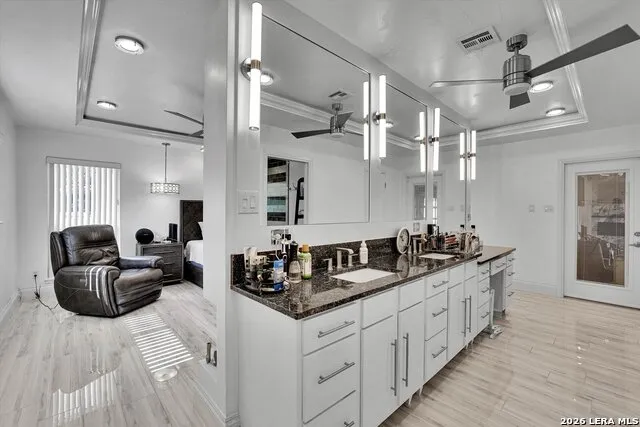 109 CHATTINGTON CT Castle Hills, TX 78213
