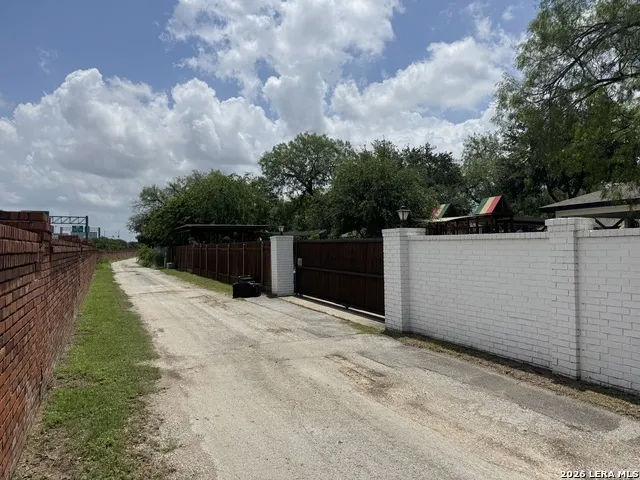 109 CHATTINGTON CT Castle Hills, TX 78213
