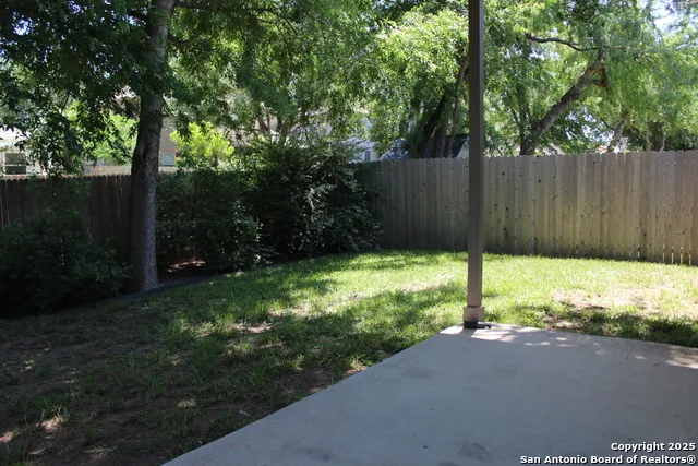 482 Walnut Selma, TX 78154