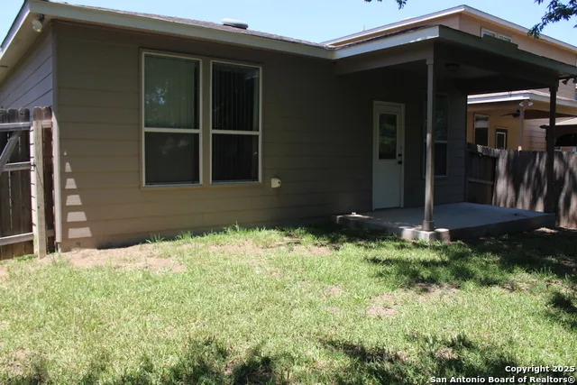482 Walnut Selma, TX 78154