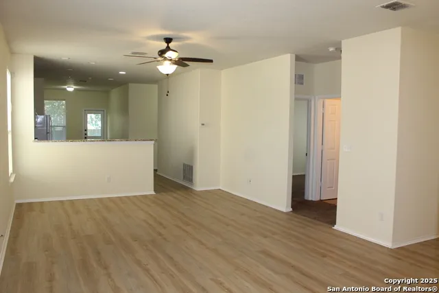 482 Walnut Selma, TX 78154