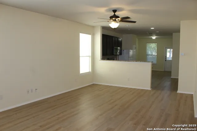 482 Walnut Selma, TX 78154