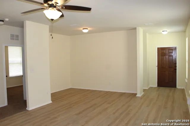 482 Walnut Selma, TX 78154