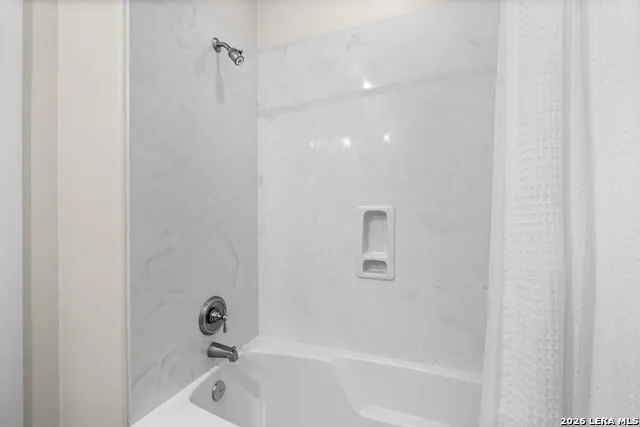 221 Cypress Estates PKWY Ingram, TX 78025