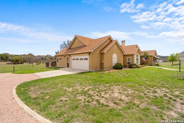 221 Cypress Estates PKWY Ingram, TX 78025