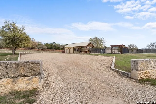 221 Cypress Estates PKWY Ingram, TX 78025