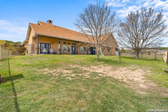 221 Cypress Estates PKWY Ingram, TX 78025