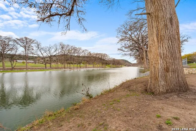 221 Cypress Estates PKWY Ingram, TX 78025