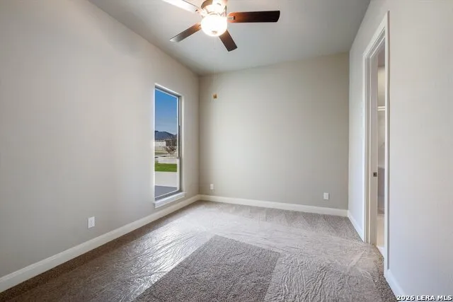 3355 Pintail Pond Marion, TX 78124