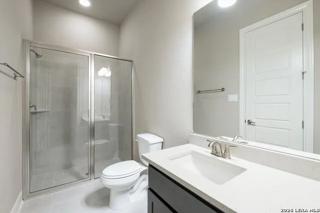 3355 Pintail Pond Marion, TX 78124