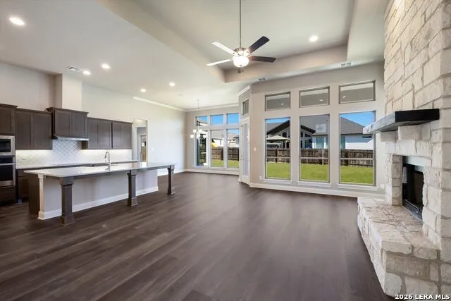3355 Pintail Pond Marion, TX 78124