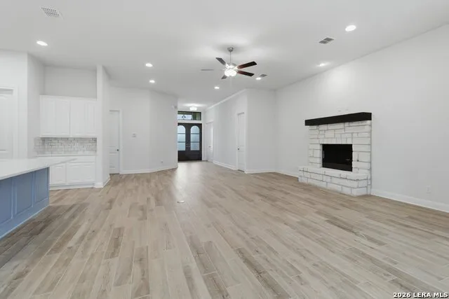 3835 escalera Bulverde, TX 78163