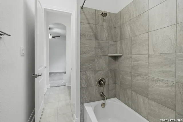 3835 escalera Bulverde, TX 78163