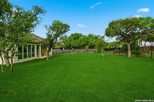 3835 escalera Bulverde, TX 78163