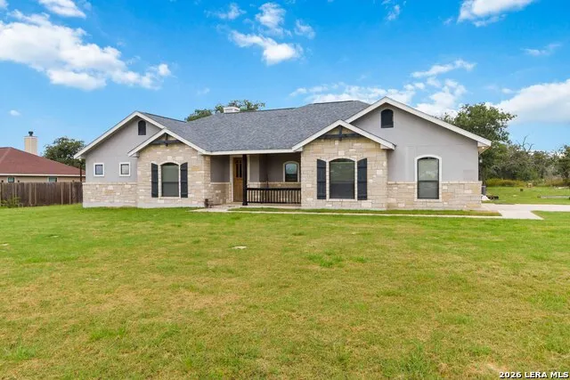 137 SENDERA CROSSING La Vernia, TX 78121