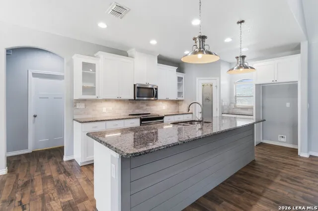 137 SENDERA CROSSING La Vernia, TX 78121