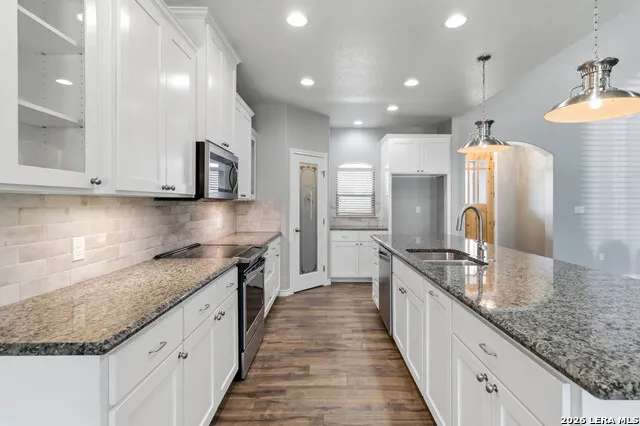 137 SENDERA CROSSING La Vernia, TX 78121
