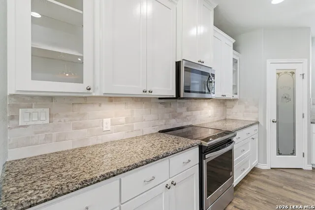 137 SENDERA CROSSING La Vernia, TX 78121