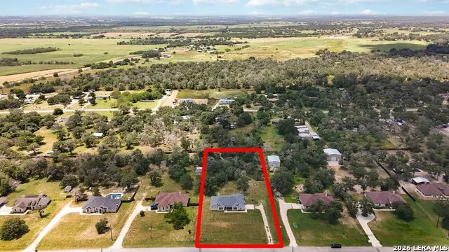 137 SENDERA CROSSING La Vernia, TX 78121