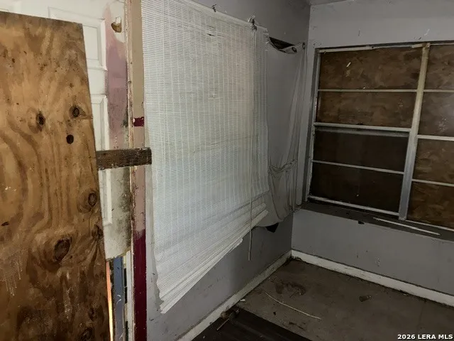 1033 Saldana San Antonio, TX 78225