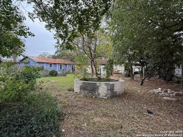 1033 Saldana San Antonio, TX 78225