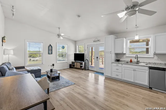 130 SCENIC VIEW DR Spring Branch, TX 78070