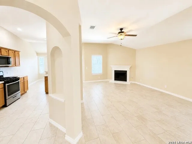 136 Musgrav Kyle, TX 78640