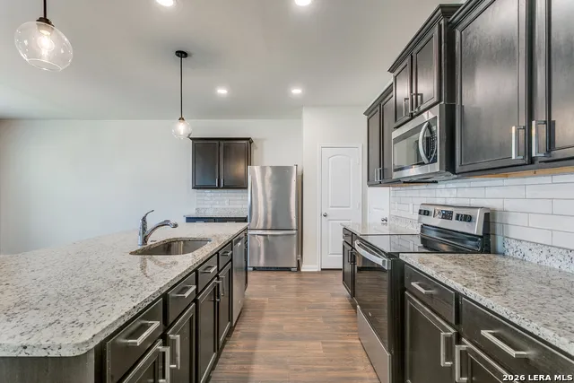 3862 Leighton Harbor Von Ormy, TX 78073
