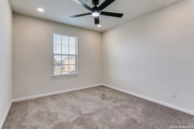 3862 Leighton Harbor Von Ormy, TX 78073