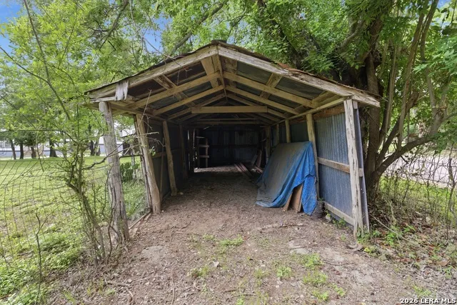 247 Live Oak St Medina, TX 78055