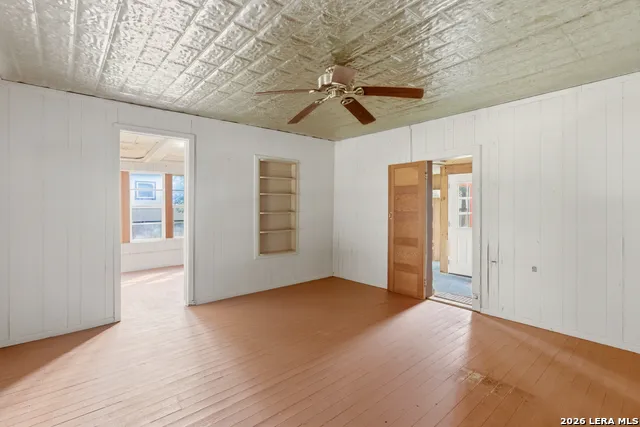 247 Live Oak St Medina, TX 78055