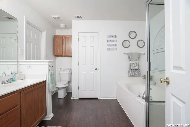 8959 Scarlet Creek Universal City, TX 78148