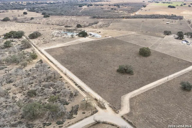 3169 SCHUETTIG Poteet, TX 78065