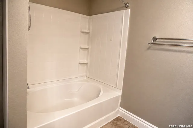 7907 Saratoga Knll Selma, TX 78154