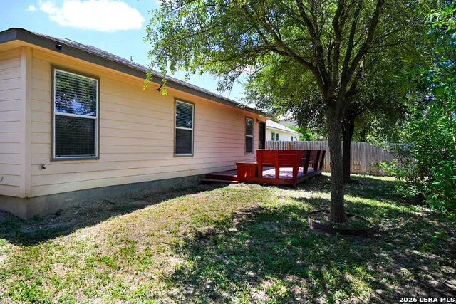7907 Saratoga Knll Selma, TX 78154