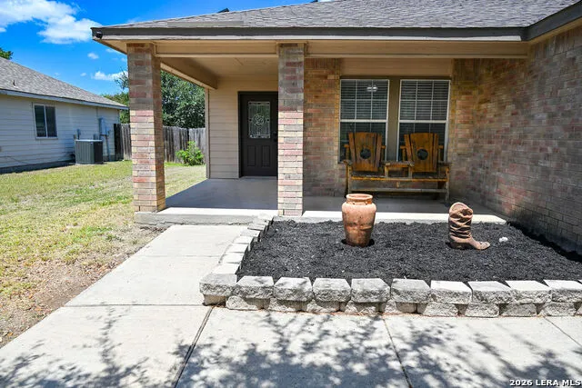 7907 Saratoga Knll Selma, TX 78154