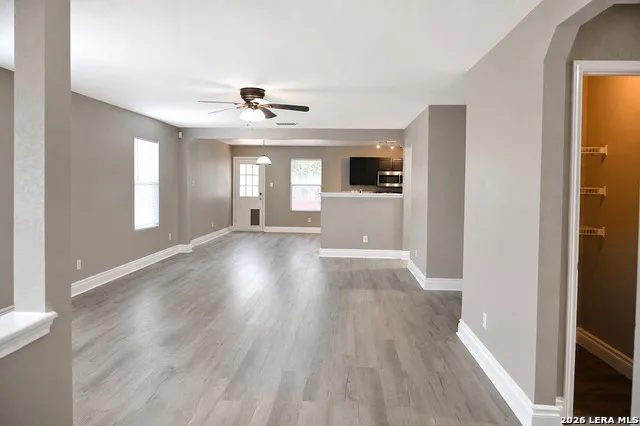 7907 Saratoga Knll Selma, TX 78154
